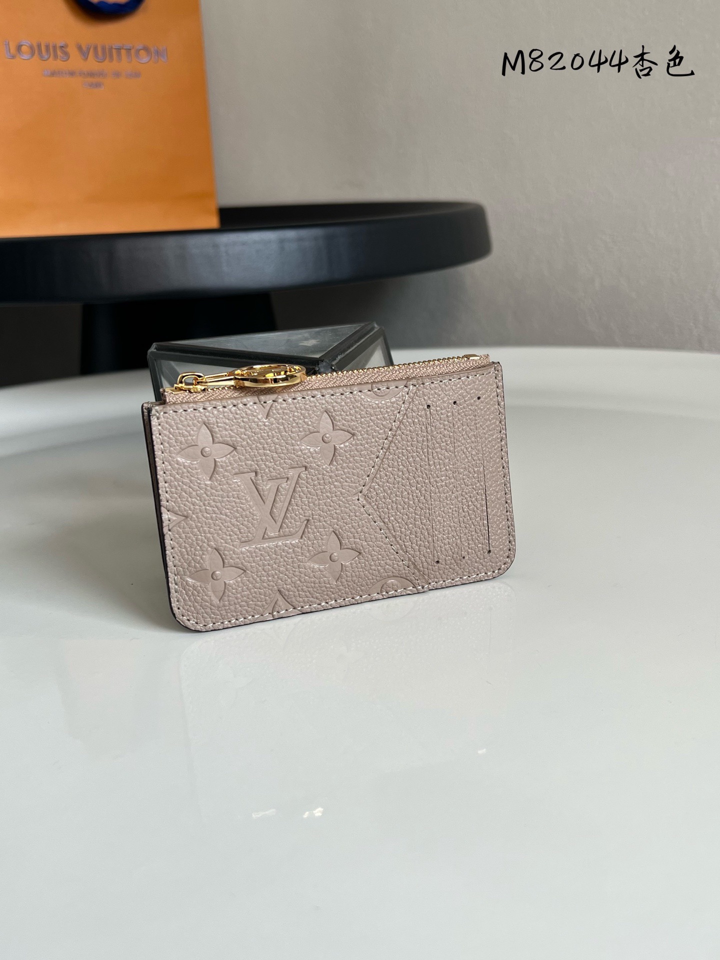 LV Card Holder - Image 3