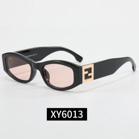 Fendi Fashionable Sunglasses - Image 3
