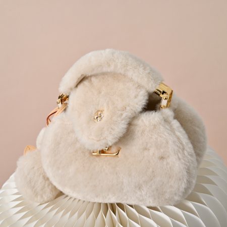 LV Capusnow Bag (Top Quality) - Image 7