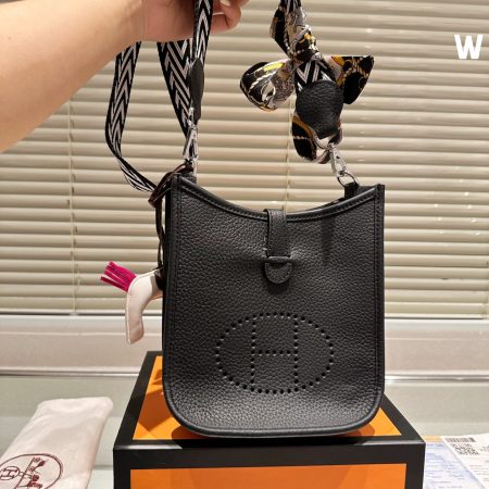 Hermes Evelyne Bag 20cm - Image 11