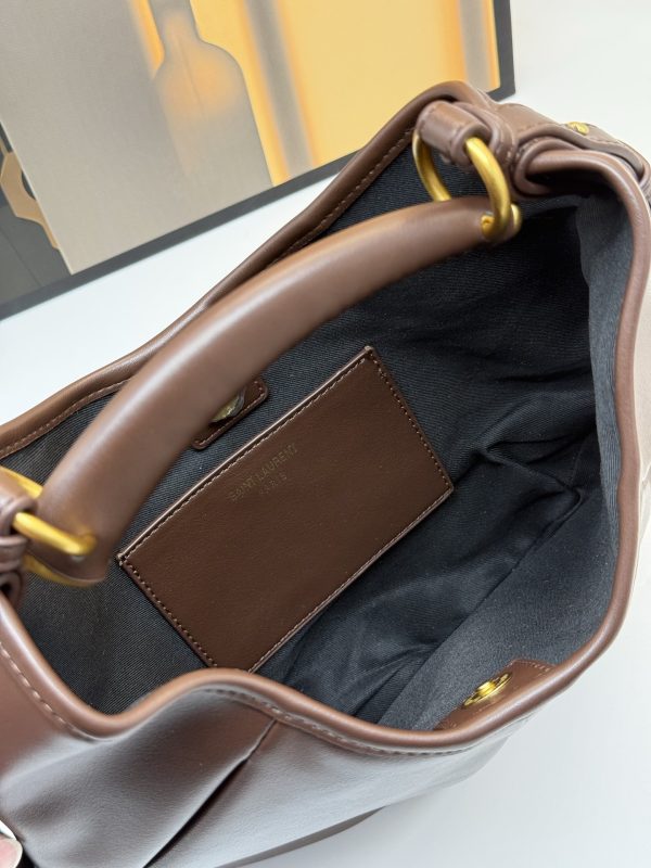 YSL Mombasa Croissant