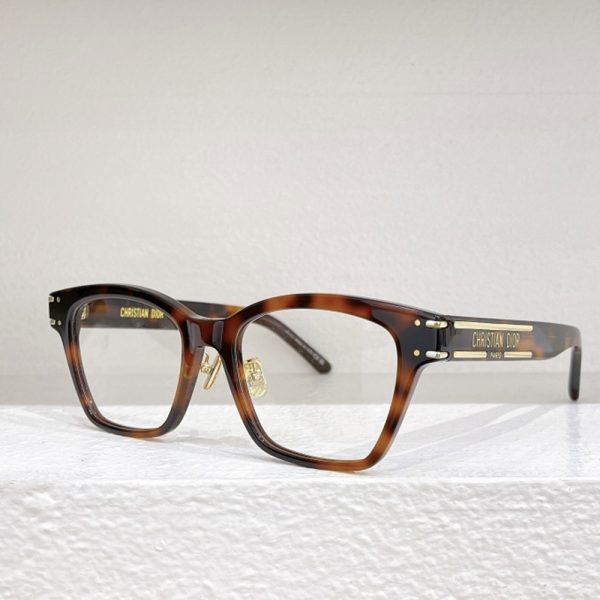 Dior Acetate Fibre  Stylish And Ssimple sunglasses  Top quality