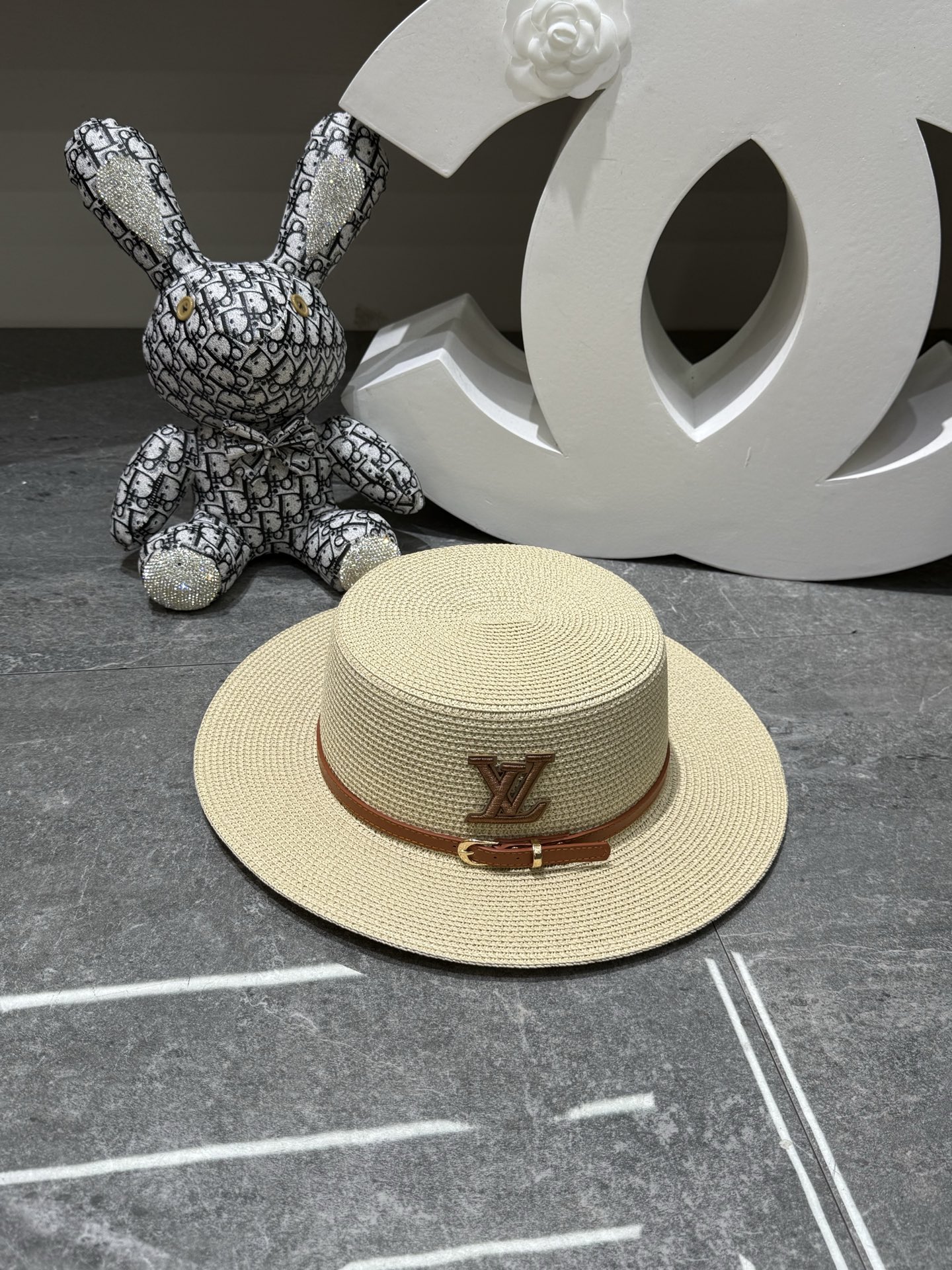 LV Flat-Top Straw Ha - Image 6