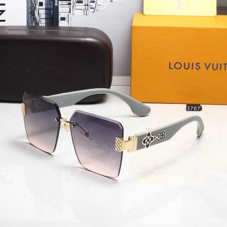 LV Fashionable Sunglasses - Image 5