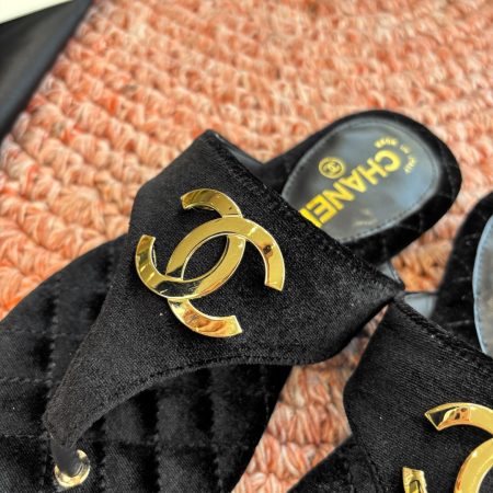 Chanel CC Logo Thong Sandals - Image 13
