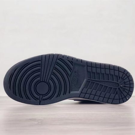 Jordan 1 MidCarbon Fiber DD1649-001 - Image 6