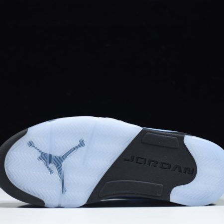 Jordan 5 Retro UNC University Blue DV1310-401 - Image 3