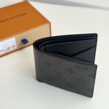 LV Multiple Wallet - Image 2