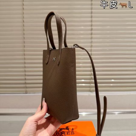 HERMES Small Tote Bag - Image 7