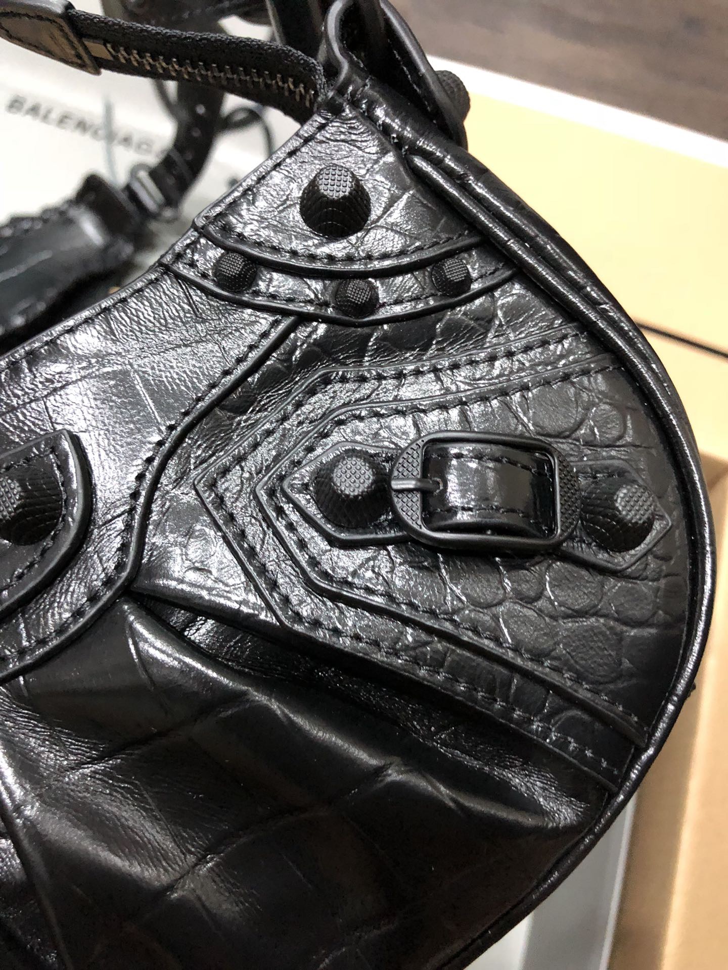 BALENCIAGA Le Cagole Small Studded Crinkled-leather Shoulder Bag - Image 10