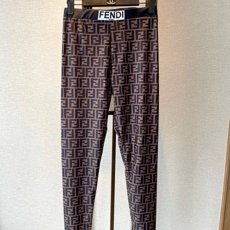 FEND YOGA SET - Image 4