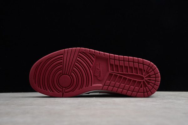 Air Jordan 1 MID bred toe 554724-066