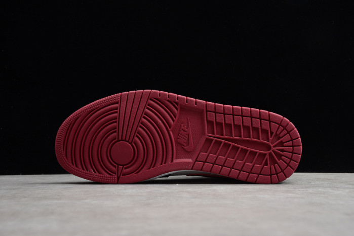 Air Jordan 1 MID bred toe 554724-066 - Image 3