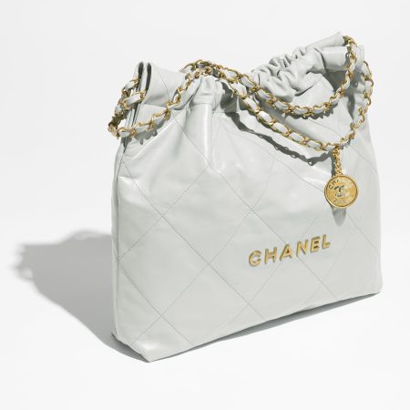 CHANEL 22 HANDBAG Shiny Calfskin & Gold-Tone Metal Light Blue - Image 2