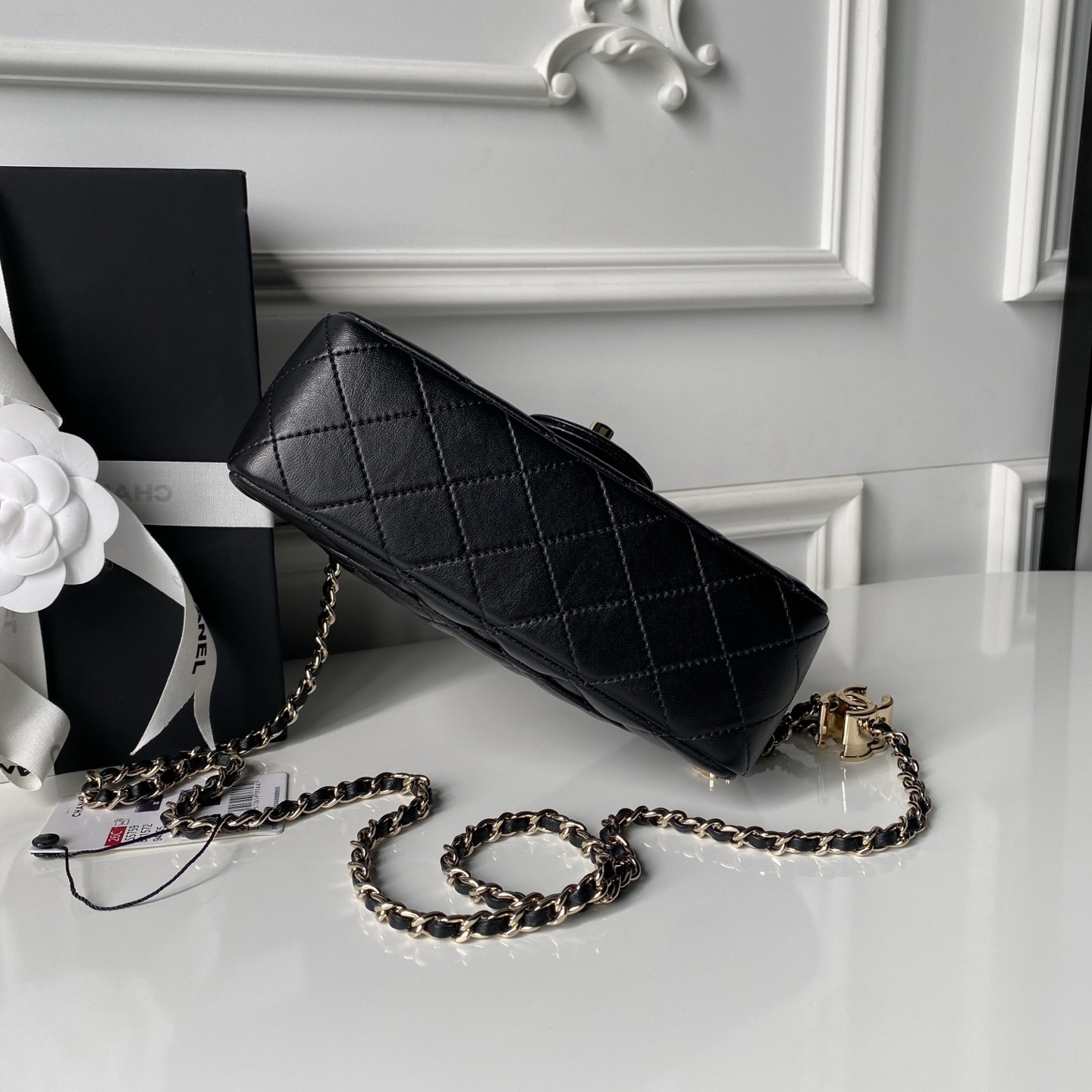 Chanel Double C-Clip Chain Bag - Image 6