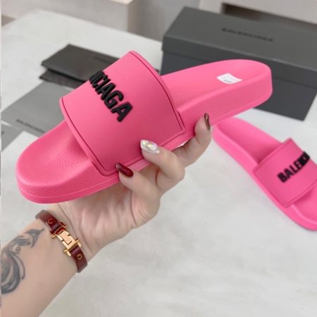 Balenciaga  Fashionable Flat Sandals Slide Sandal - Image 9