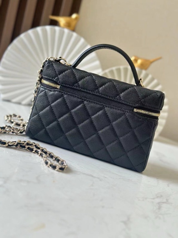 Chanel 25C Vanity / Clutch with Chain