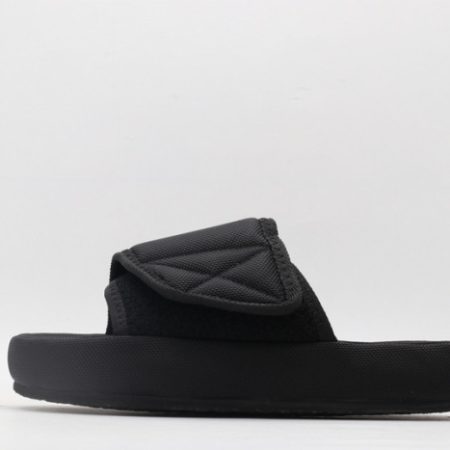 Yeezy Slide 3 - Image 6