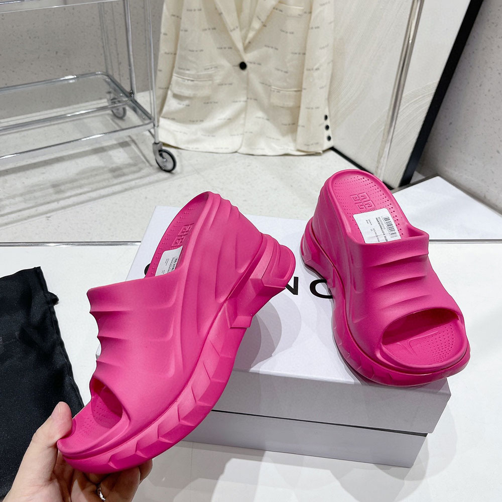 Givenchy  Comfortable And Casual All-match Slide Sandal - Image 4