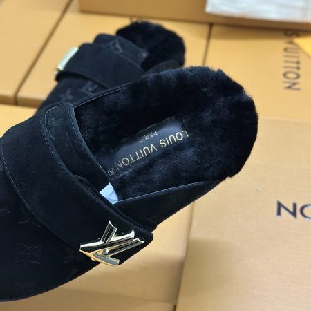 LV Cosy Flat Comfort Clog - Image 8