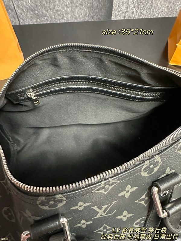 LV Keepall Bandoulière 35 Monogram Eclipse Bag