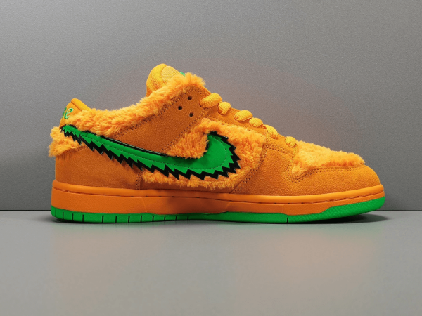 Dunk SB Low “ Orange Bear"× Grateful Dead
