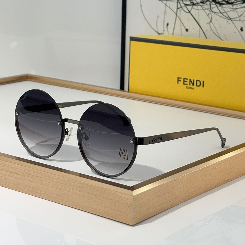 Fendi  Lightweight Round Sunglasses Top quality - Image 1