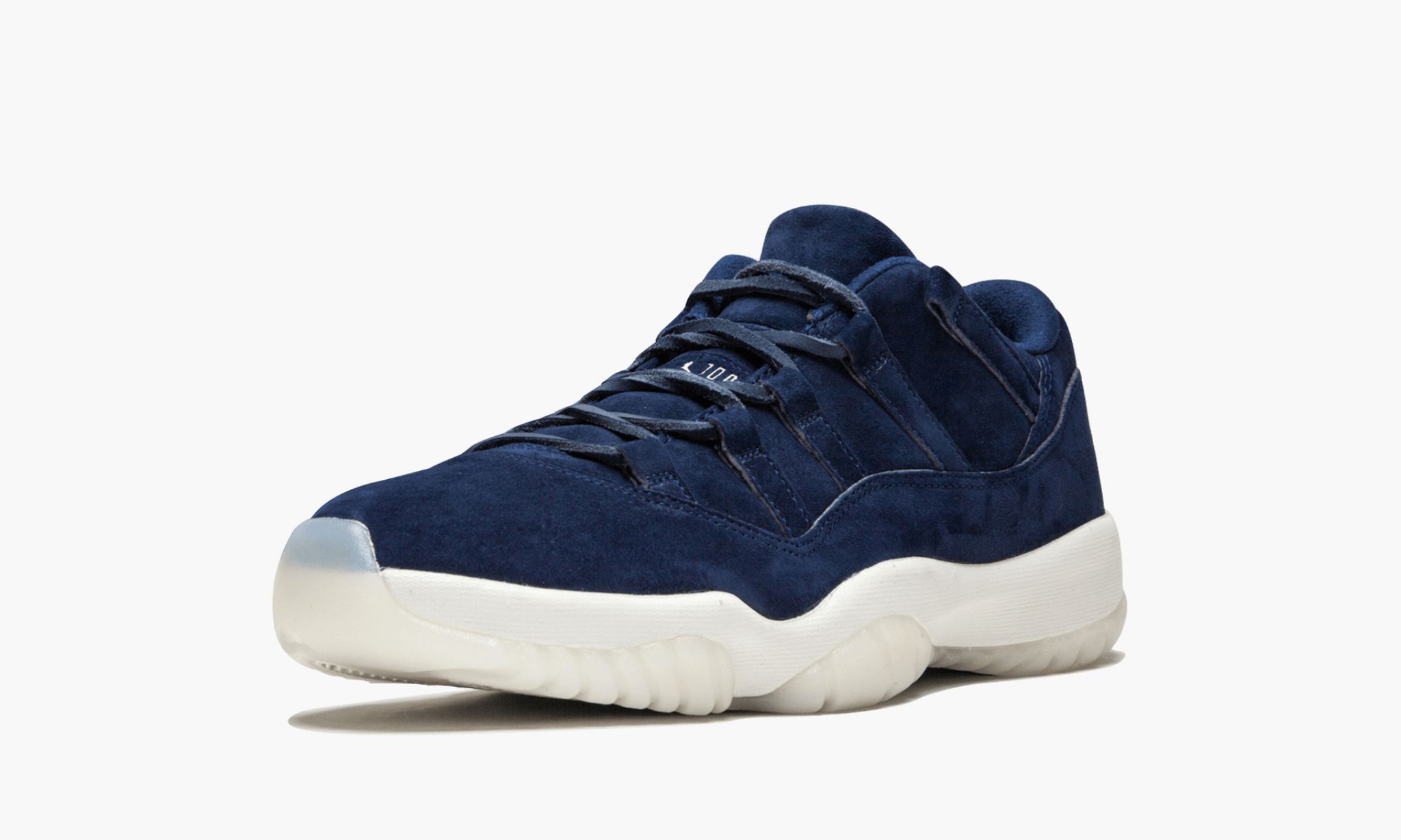 Air Jordan 11 Retro Low "RE2PECT" - Image 4
