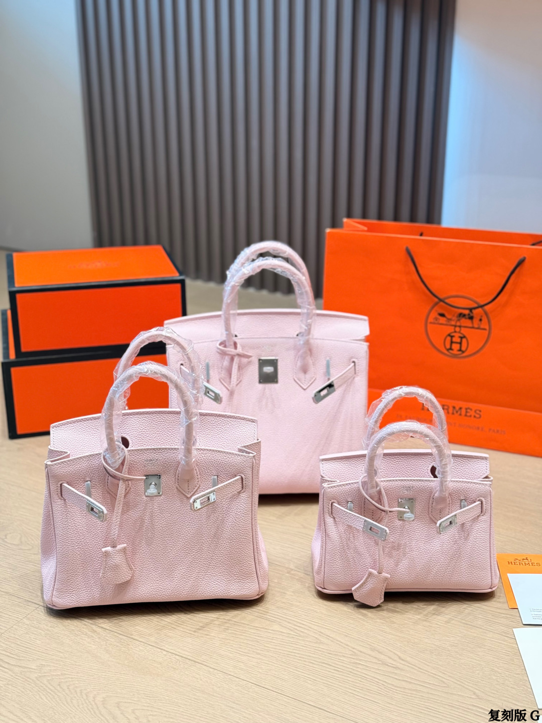 Hermès Birkin Bag - Image 1