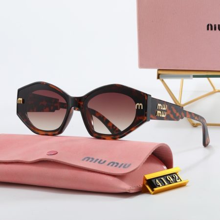 Miu Miu Fashionable Sunglasses - Image 2