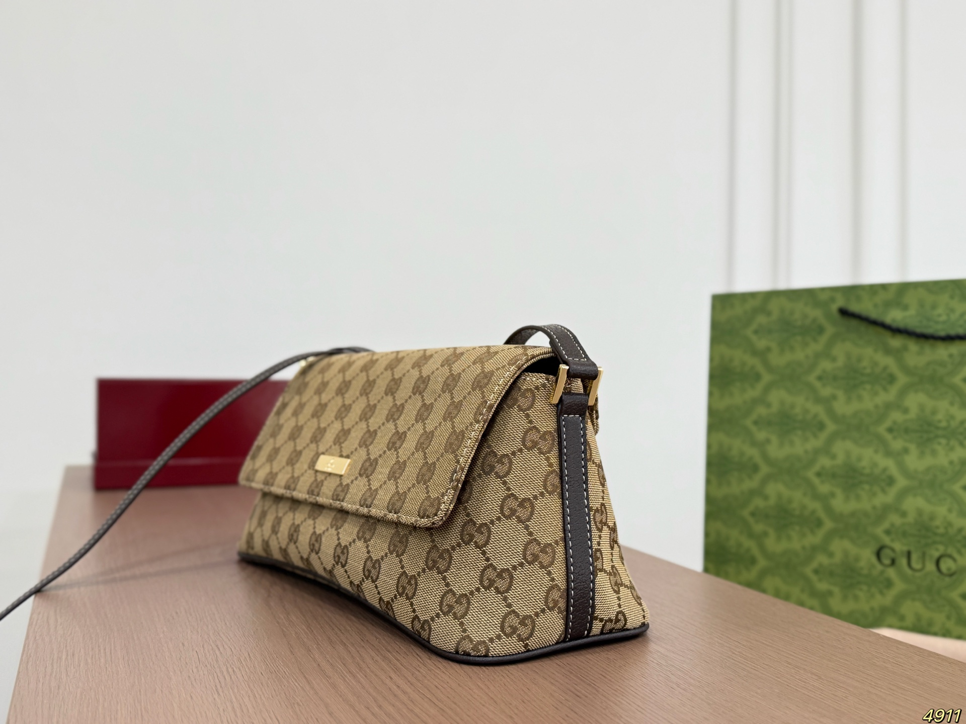 Gucci Underarm Bag - Image 5