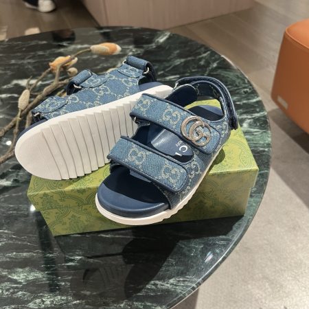 Gucci Children's Sandals - Image 3