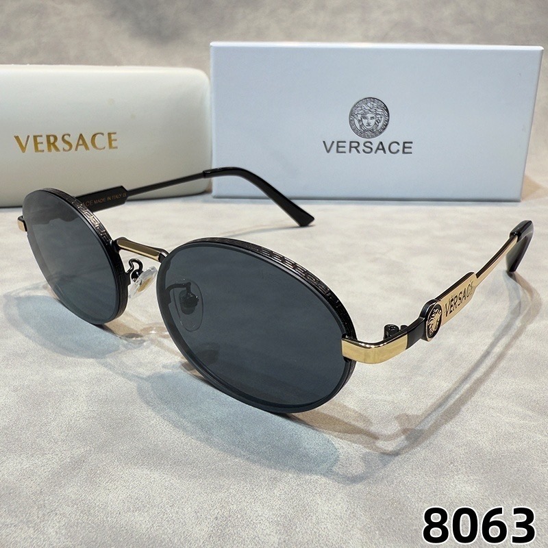 Versace Fashionable Sunglasses - Image 5