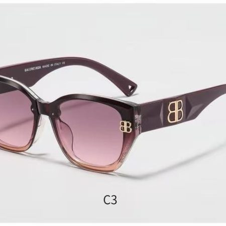 Balenciaga Fashionable Sunglasses - Image 6