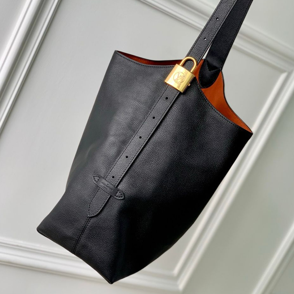 LV LOW KEY HOBO MEDIUM BAG - Image 6