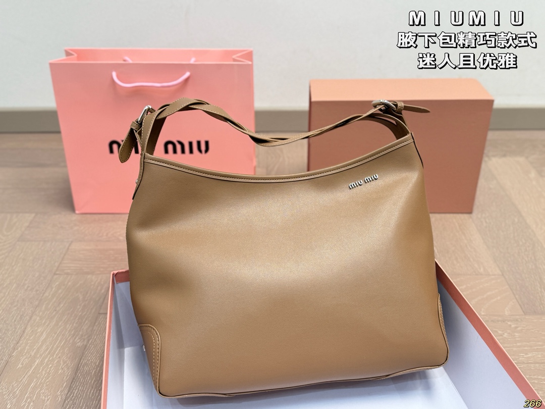 Miu Miu  Bag - Image 4