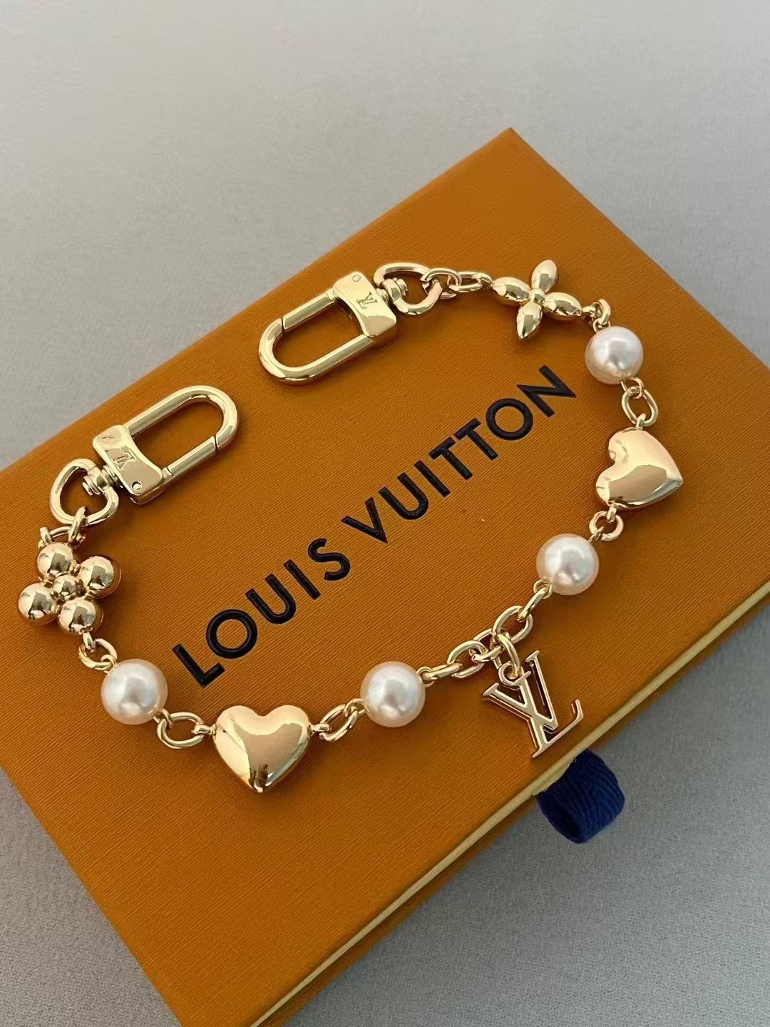 LV Bagchain Keychain - Image 1
