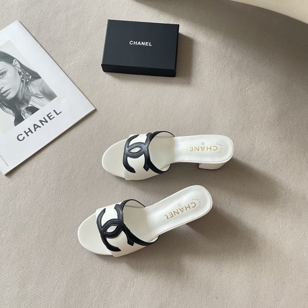 Chanel 26P Double C Two-Tone Kitten Heel Slippers