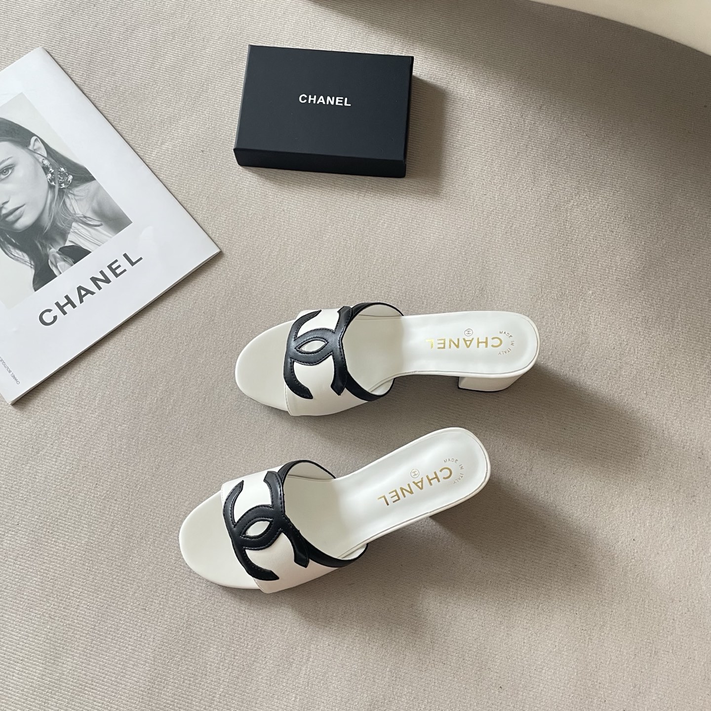 Chanel 26P Double C Two-Tone Kitten Heel Slippers - Image 11