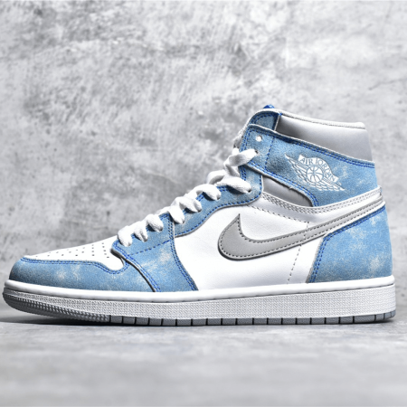 Jordan1 High OG &ldquo;Hyper Royal" - Image 3