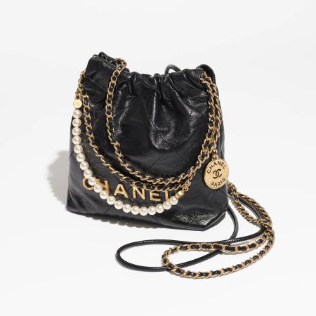 CHANEL 22 MINI HANDBAG Shiny Crumpled Calfskin & Gold-Tone Metal Black - Image 3