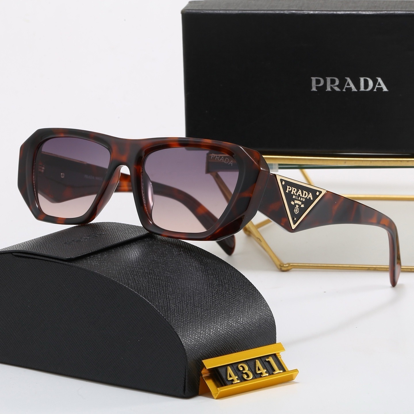 Prada Fashionable Sunglasses - Image 4