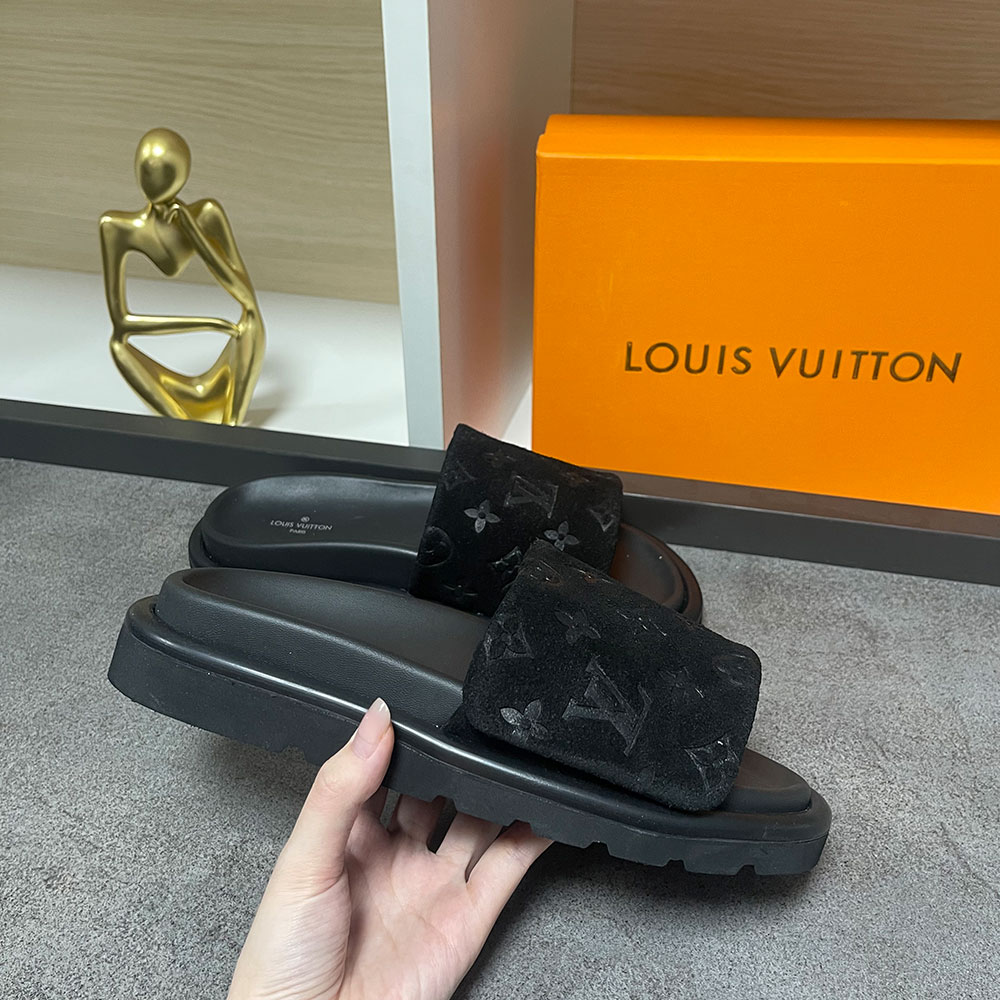 LV Pool Pillow Fabric Flat Slide  Sandals - Image 5