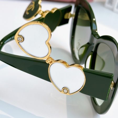 Chanel Fashionable Sunglasses Top Quality - Image 7
