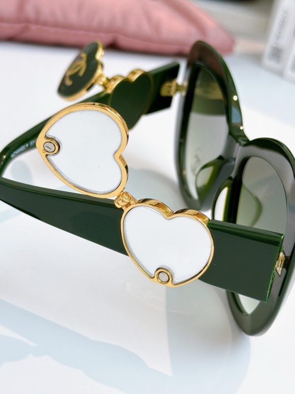 Chanel Fashionable Sunglasses Top Quality