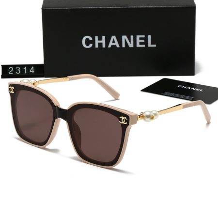 Chanel Fashionable Sunglasses - Image 6
