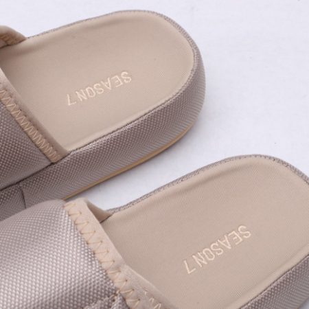 Yeezy Slide 6 - Image 11