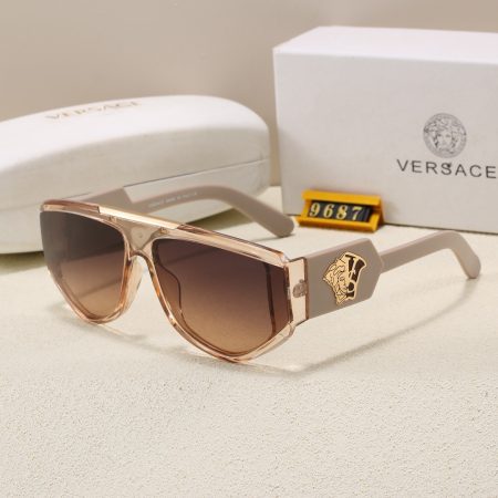 Versace Fashionable Sunglasses - Image 3