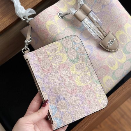 Coach Rowan Bucket Bag - Image 8
