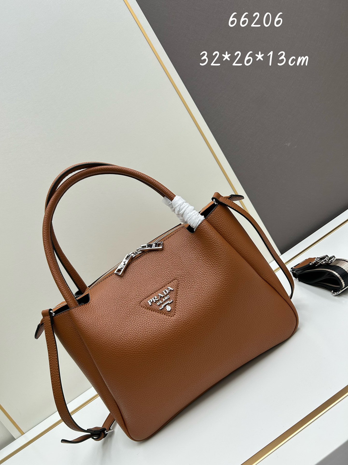 Prada Handbag/Shoulder Bag - Image 6